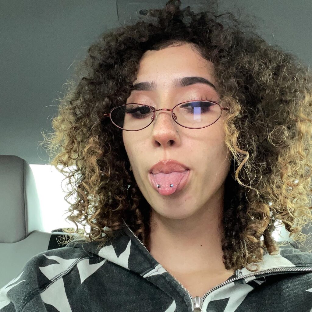 Kira Perez Bio, Age, Career, Net Worth, Height, Education, Boyfriend & More