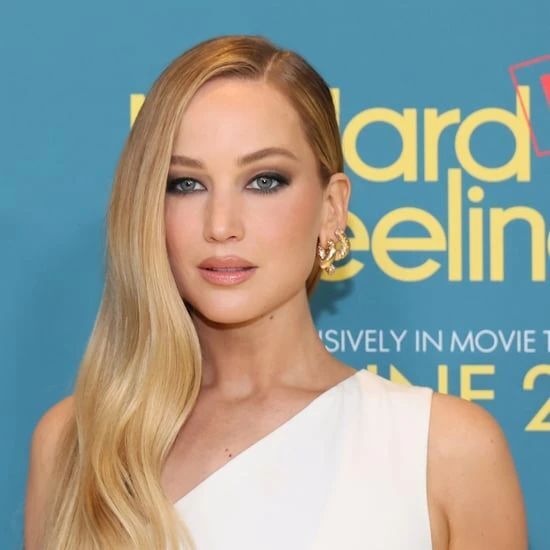 Jennifer Lawrence Bio, Age, Career, Net Worth, Height, Education, Boyfriend & More