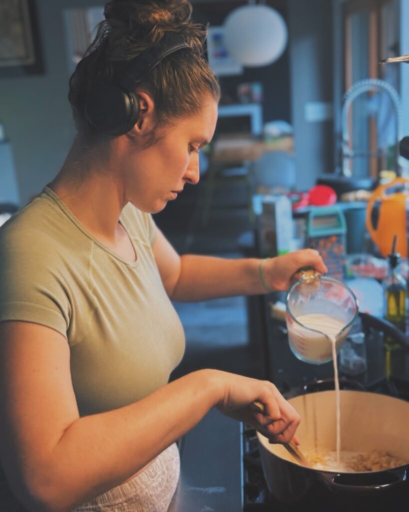 Eatpraydong Bio, Age, Career, Net Worth, Height, Education, Boyfriend & More