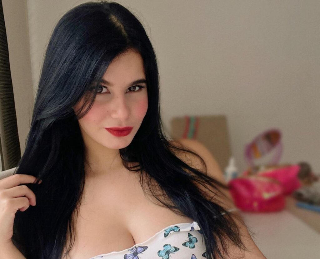 Amanda Rabbit Bio, Age, Career, Net Worth, Height, Education, Boyfriend & More